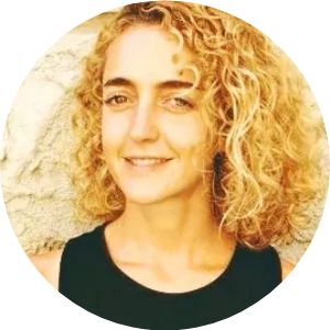 ANDREA ABIAN - Anatomy, Postures - Yoga Teacher Training Team ANDREA ABIAN - Anatomy, Postures - Yoga Teacher Training Team