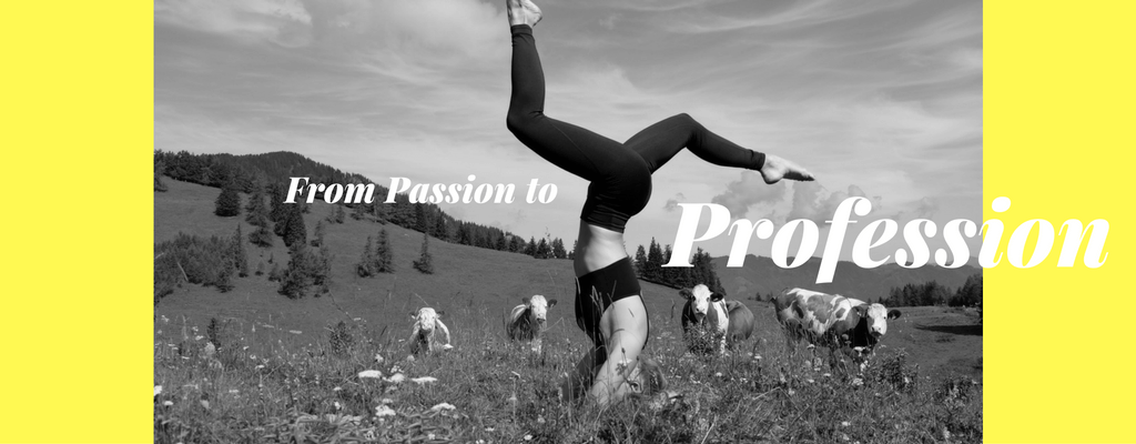 julia_headstand