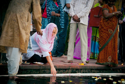 Santosha Yoga - Cultural River Ceremony with Offerings